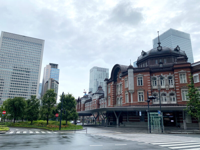 #モダン#レトロ#東京都#東京都千代田区#東京駅#雨#駅の無料写真素材