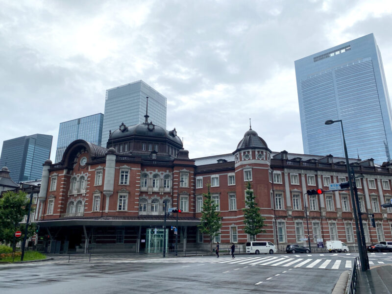 #モダン#レトロ#東京都#東京都千代田区#東京駅#雨#駅の無料写真素材