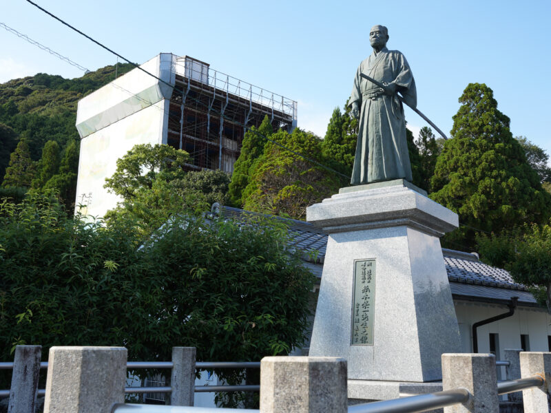 #山口県#山口県山口市#紙本栄一先生像#銅像の無料写真素材