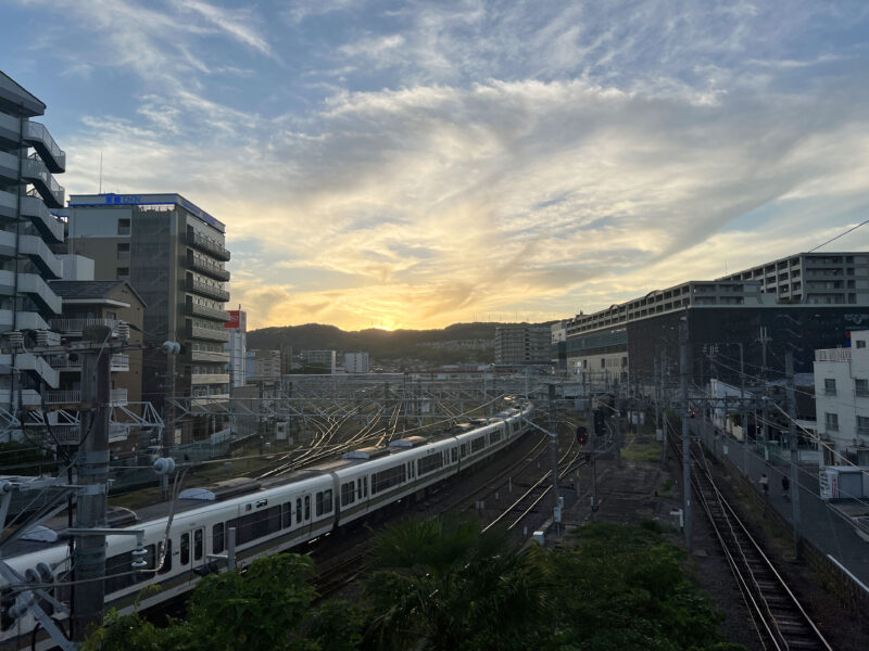 #夕焼け#奈良県#奈良県王寺町#線路#電車の無料写真素材